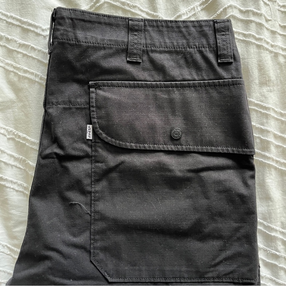 Levi Cargo Pants - Unique Pockets